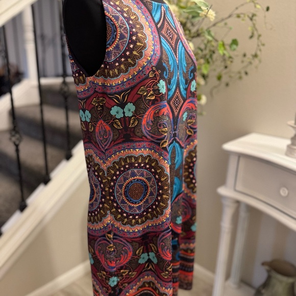Aryeh Vibrant Paisley Midi Dress - Picture 3 of 4